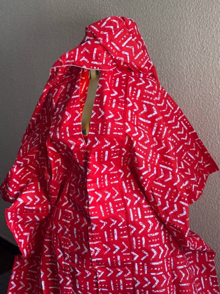 abaya_rouge_hmfbeauty